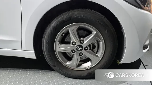 Hyundai Avante AD id 3176780 из Кореи 15