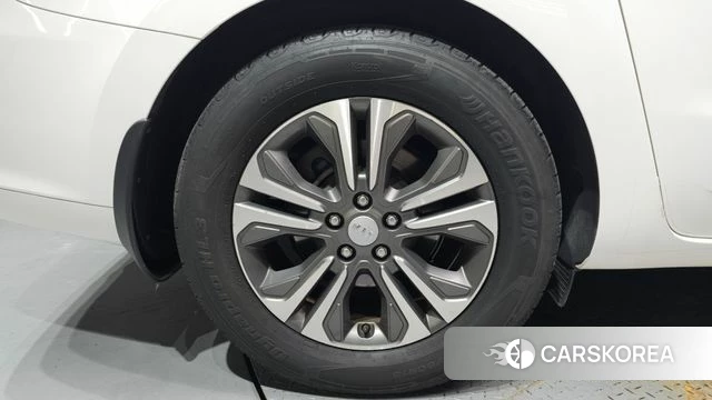 Kia The New Carnival id 4755428 из Кореи 25