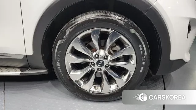 Kia The New Sorento id 3385827 из Кореи 15