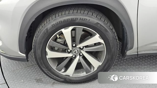 Lexus NX300h id 4286315 из Кореи 26