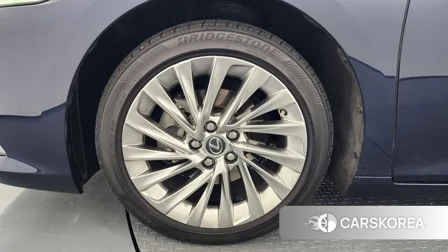 Lexus ES300h 7th generation id 3741295 из Кореи 15