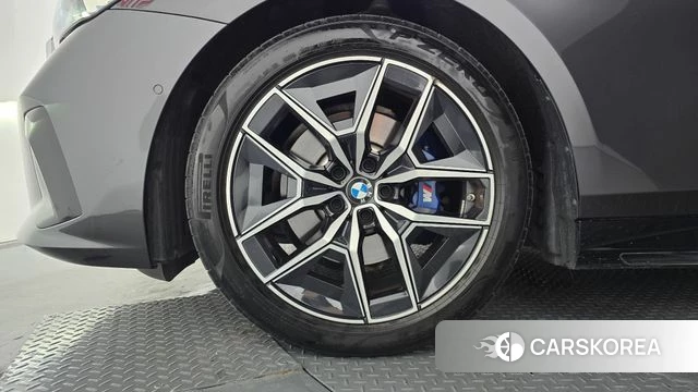 BMW 5 Series (G60) id 4730348 из Кореи 28