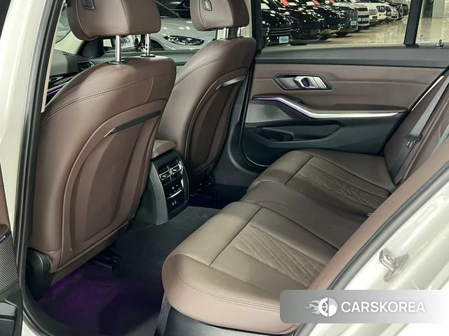 BMW 3 series id 4256814 из Китая 23