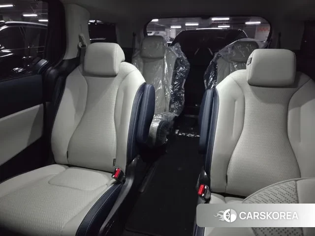 Kia The New Carnival 4th Generation 2025 Черный из Кореи, фото 5