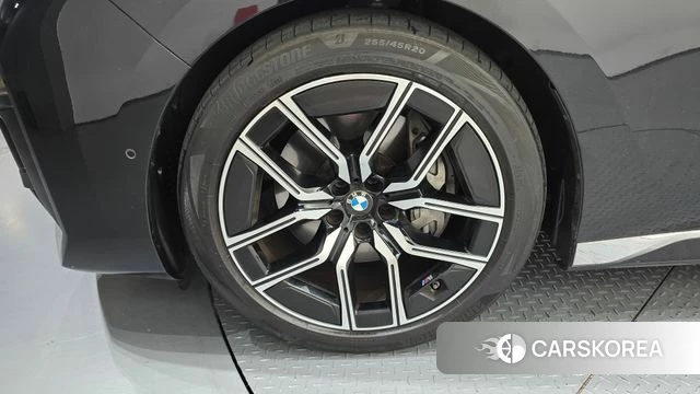 BMW 7 Series (G70) id 4640277 из Кореи 15