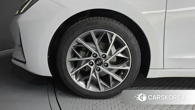 Hyundai The New Avante AD id 4502173 из Кореи 25