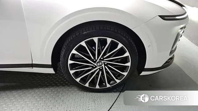 Hyundai Grandeur Hybrid (GN7) id 3365741 из Кореи 15