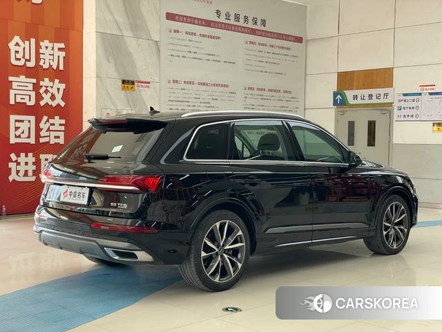 Audi Q7 id 4348850 из Китая 29