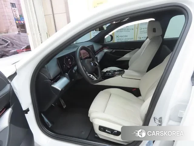 BMW 5 Series (G60) id 3570583 из Кореи 15