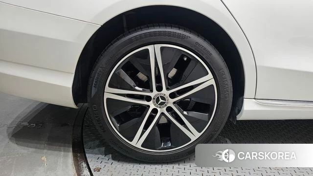 Mercedes-Benz C-Class W205 id 4712510 из Кореи 28