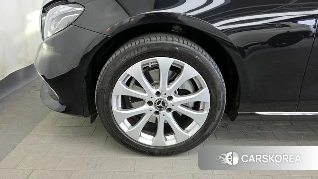 Mercedes-Benz E-Class W213 id 3924703 из Кореи 15