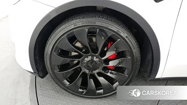 Tesla Model Y id 3197228 из Кореи 15