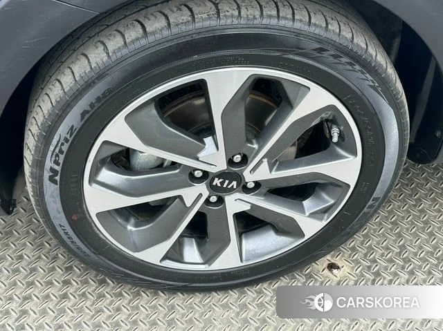 Kia Stonic id 4225640 из Кореи 15