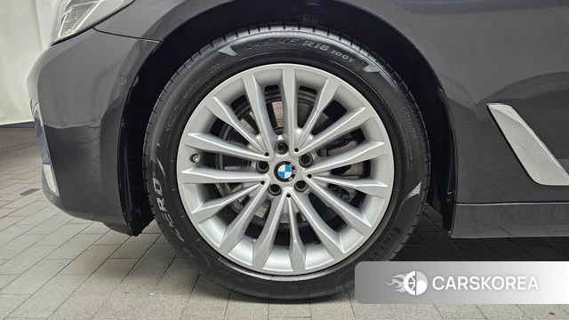 BMW 5 Series (G30) id 4416388 из Кореи 26