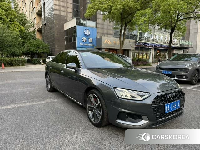 Audi A4L id 4374592 из Китая 9