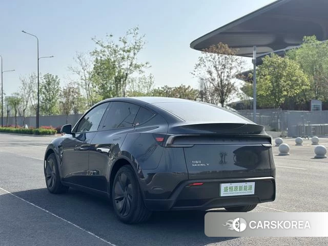 Tesla Model Y id 3957781 из Китая 10