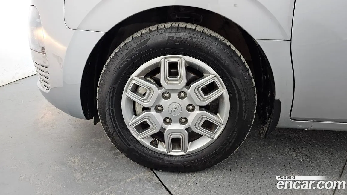 Hyundai Staria id 1833639 из Кореи 15