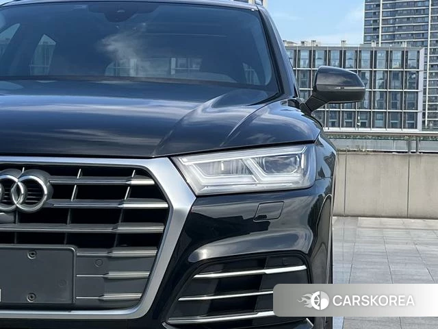 Audi Q5L id 4290546 из Китая 14
