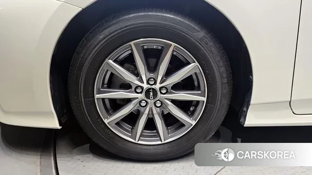 Toyota Prius 4th Generation id 3198581 из Кореи 15