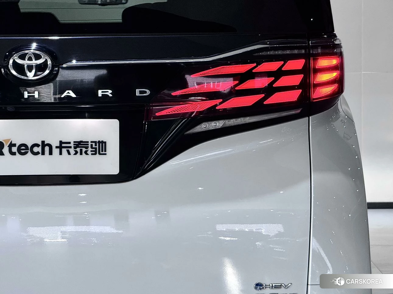 Toyota Elfa id 4407442 из Китая 36