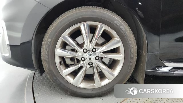 Kia The New Carnival id 4339705 из Кореи 15