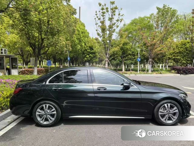 Mercedes-Benz Class C id 4227287 из Китая 16