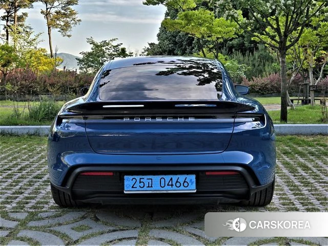 Porsche Taycan id 4293721 из Кореи 15