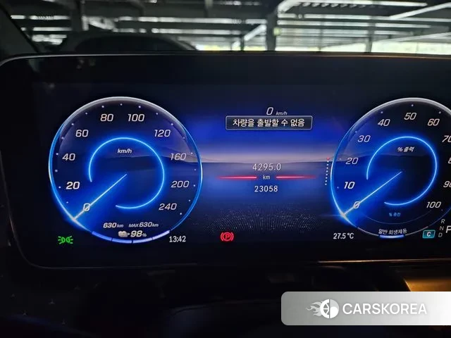 Mercedes-Benz EQE V295 2023 Белый из Кореи, фото 5