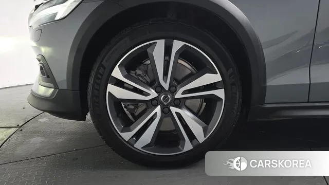 Volvo V60 Cross-Country 2nd Generation id 3697592 из Кореи 15