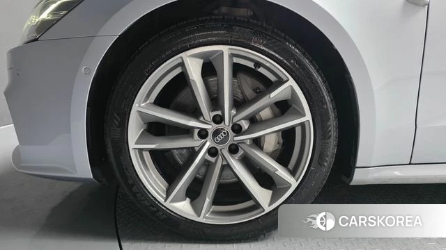 Audi A7 (4K) id 4683317 из Кореи 29
