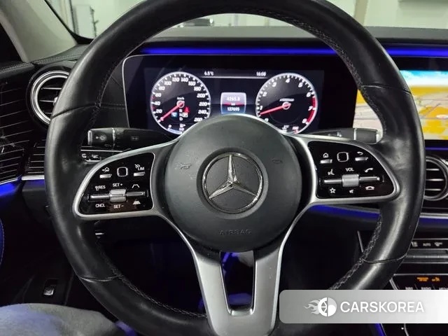 Mercedes-Benz E-Class W213 2019 Серебряный из Кореи, фото 5