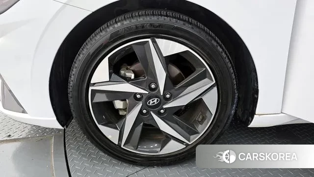 Hyundai Avante (CN7) id 2932169 из Кореи 15