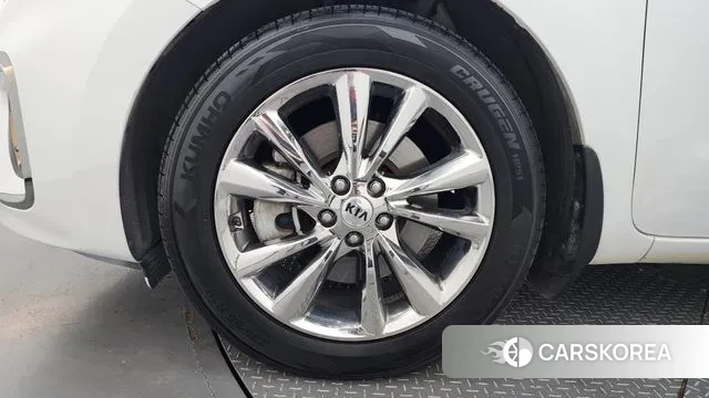 Kia The New Carnival id 3209402 из Кореи 15