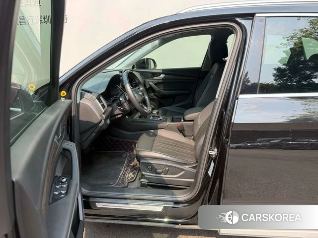 Audi Q5L id 4307035 из Китая 18