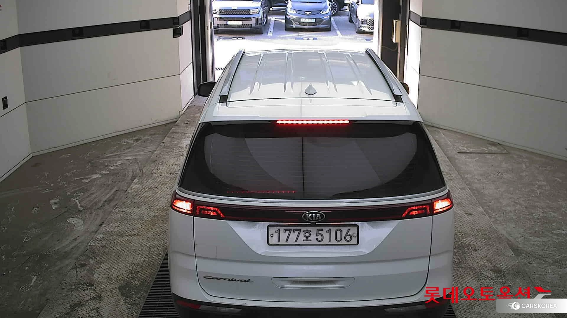 Kia Carnival id 3882166 из Кореи 32