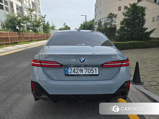 BMW 5 Series (G60) id 4681457 из Кореи 15
