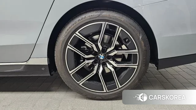 BMW 7 Series (G70) id 3436797 из Кореи 15