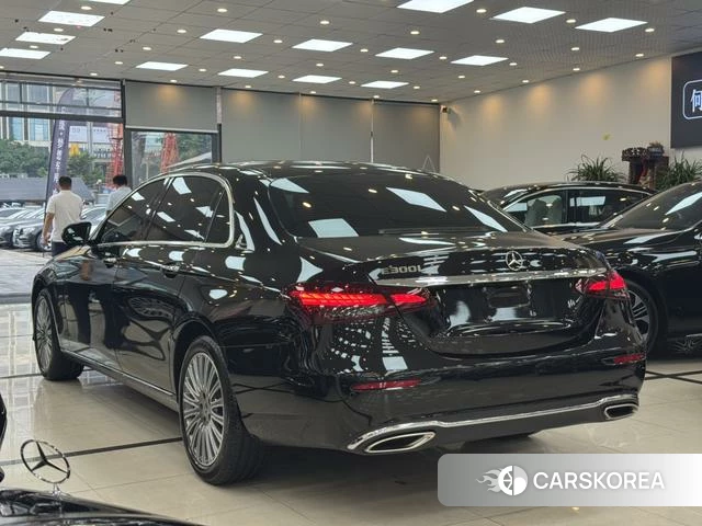 Mercedes-Benz E-class id 4334879 из Китая 23