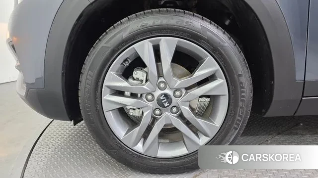 Kia Seltos id 3703339 из Кореи 15