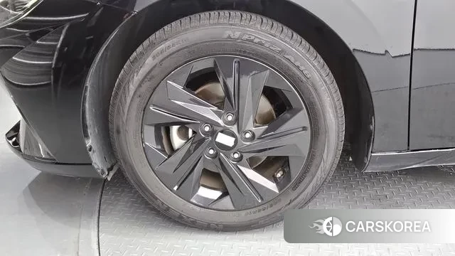 Hyundai Avante Hybrid (CN7) id 3038076 из Кореи 15