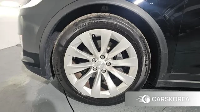 Tesla Model X id 3536099 из Кореи 15