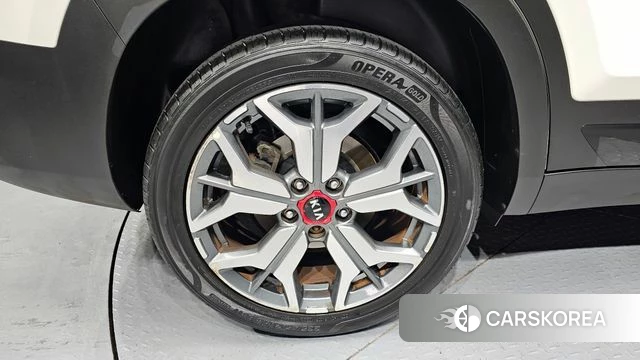 Kia Seltos id 4377410 из Кореи 26