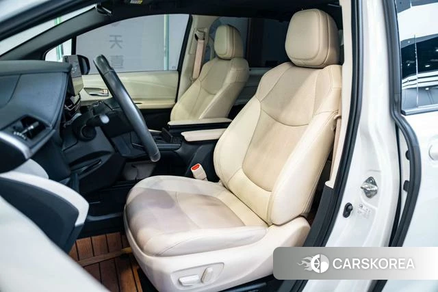 Toyota Saina id 4380364 из Китая 13