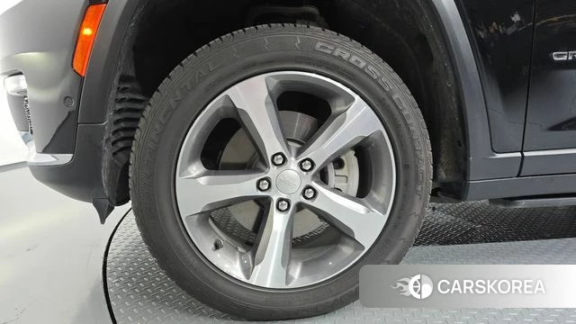 Jeep Grand Cherokee (WL) id 4640571 из Кореи 26