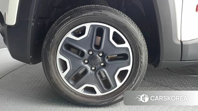 Jeep Renegade id 4325663 из Кореи 25