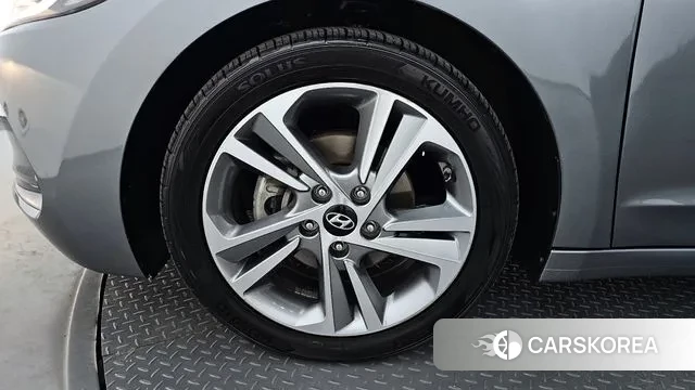 Hyundai Avante AD id 2977270 из Кореи 15