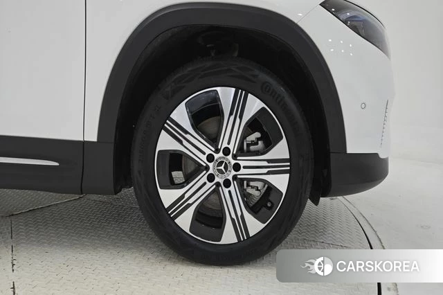 Mercedes-Benz EQB X243 id 4704895 из Кореи 15