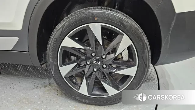 Kia Seltos id 3232930 из Кореи 15