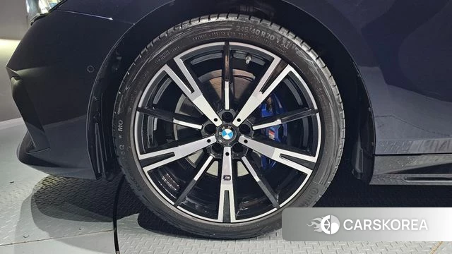 BMW 5 Series (G60) id 4623226 из Кореи 15