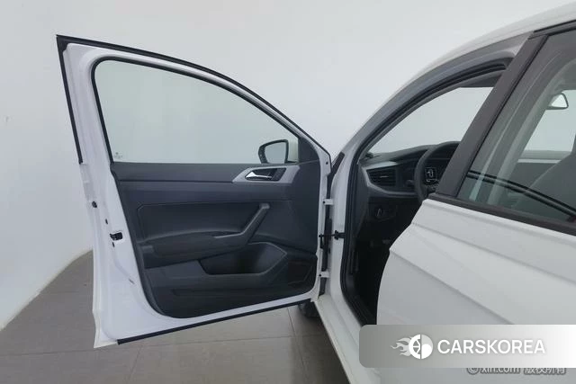 Volkswagen Polo id 4276314 из Китая 19